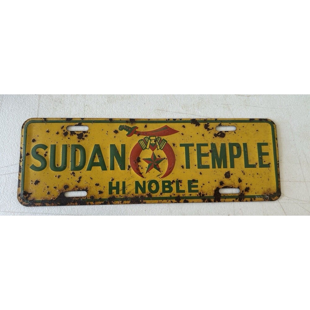 Vintage Sudan Temple Hi Noble Shriner License Plate NC Masonic Fraternal